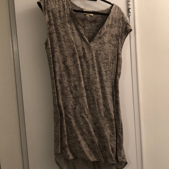 Cloth and stone dress - Picture 2 of 2